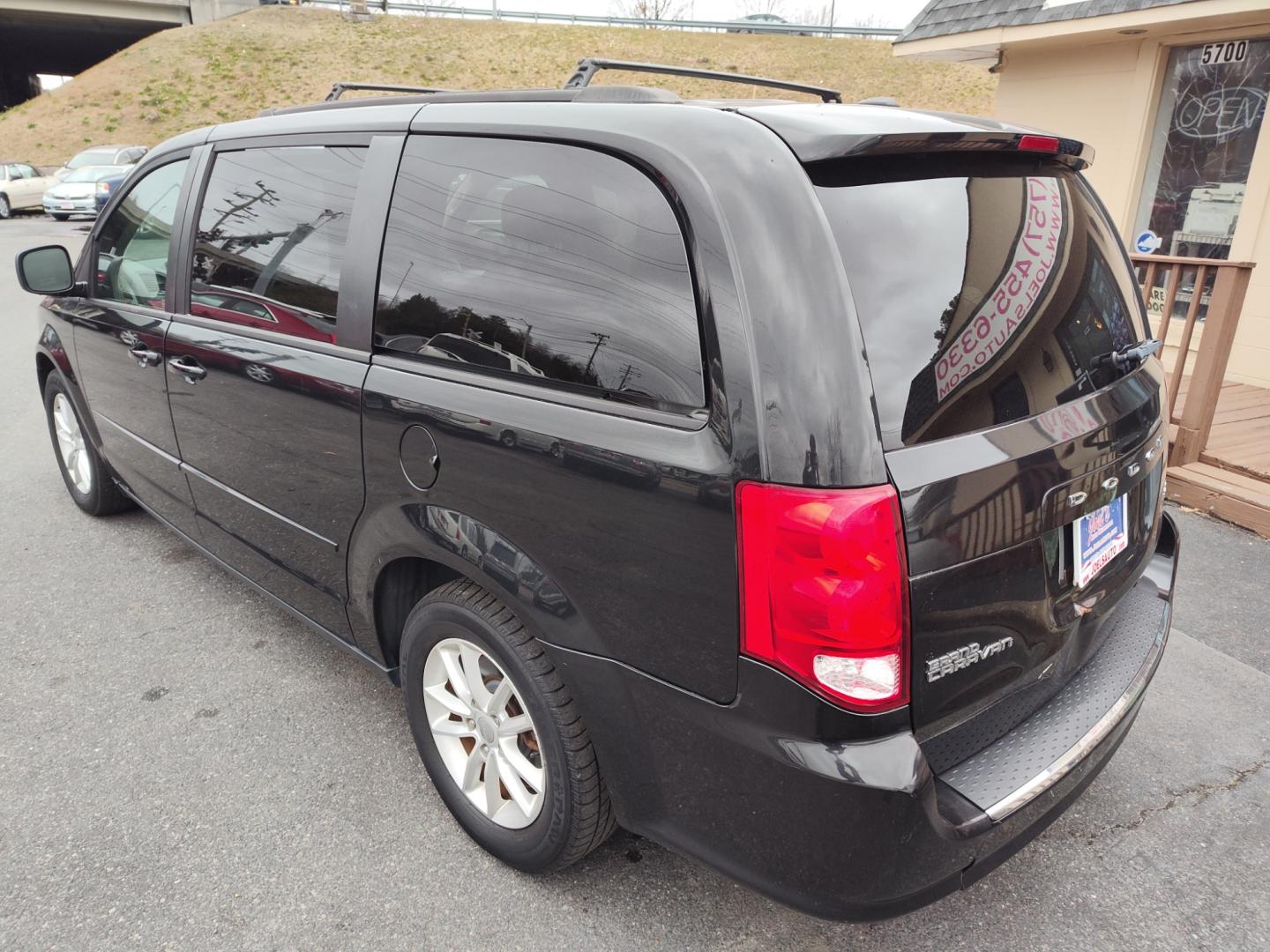 2016 Black Dodge Grand Caravan (2C4RDGCG0GR) , Automatic transmission, located at 5700 Curlew Drive, Norfolk, VA, 23502, (757) 455-6330, 36.841885, -76.209412 - Photo#14